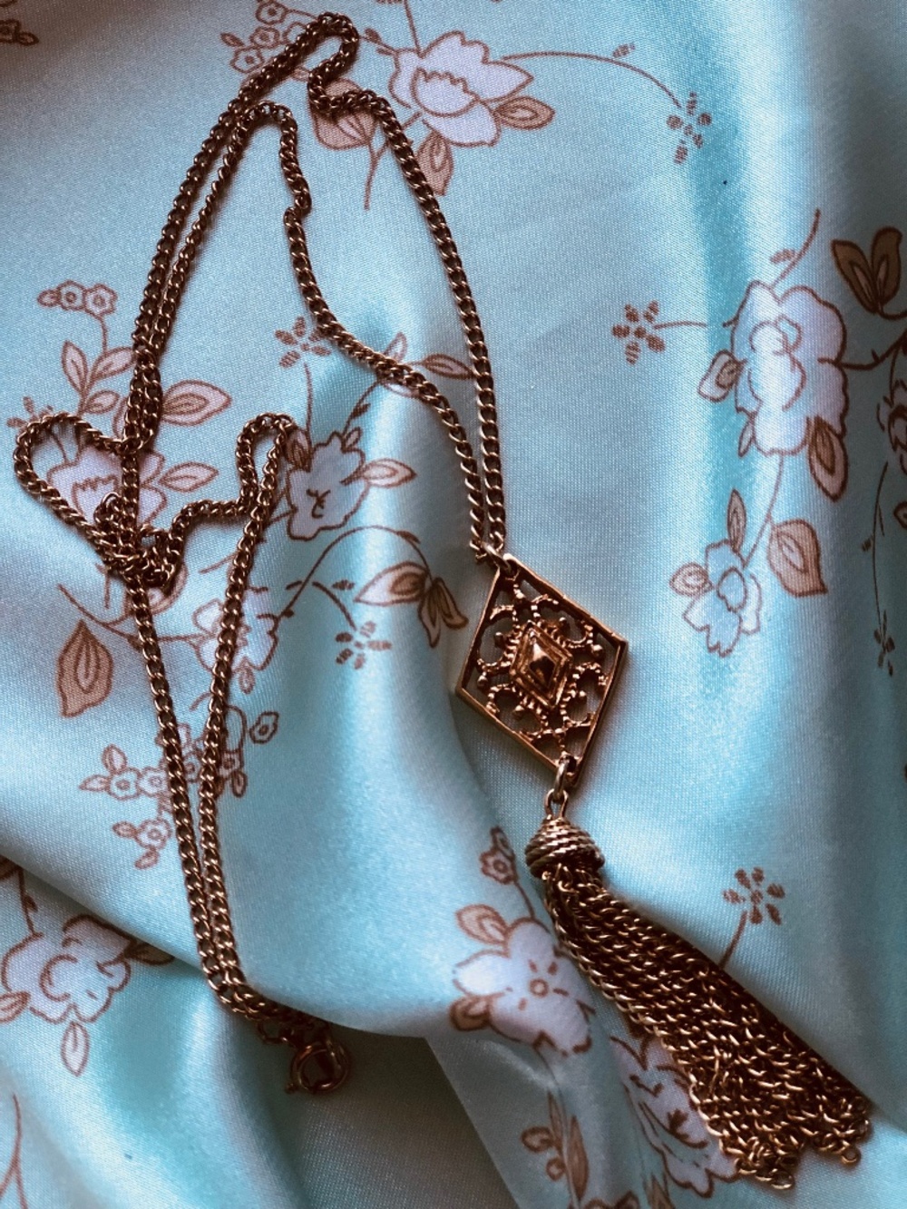 Sarah Coventry long gold tone tassel necklace